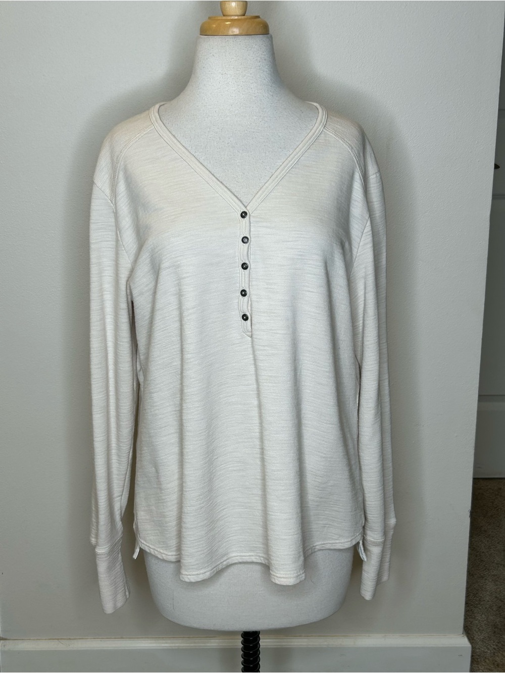 Kuhl Cream Long-Sleeve Henley Top Women's Size XL